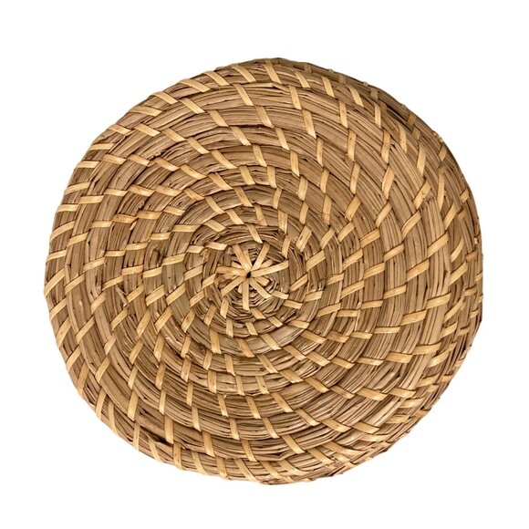 Woven Seagrass Basket With Lid - Picture 5 of 9